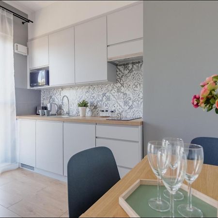 Okecie Airport Studio Bakalarska 2 P&O Serviced Apartments Warsaw Exterior photo